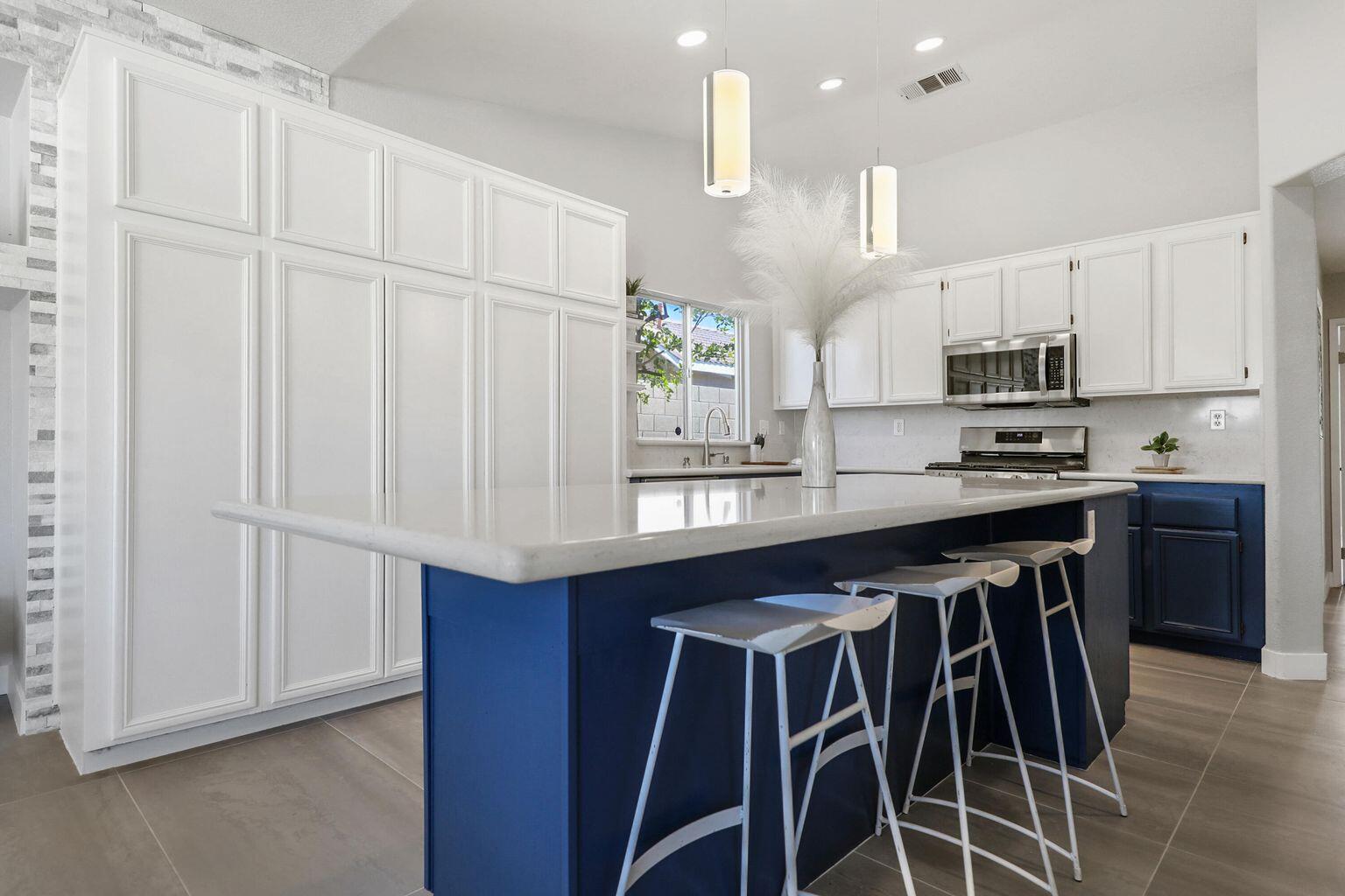 Undisclosed Address Palm Desert, CA 92211 - Photo 11 of 31 20240213232448109469000000-o