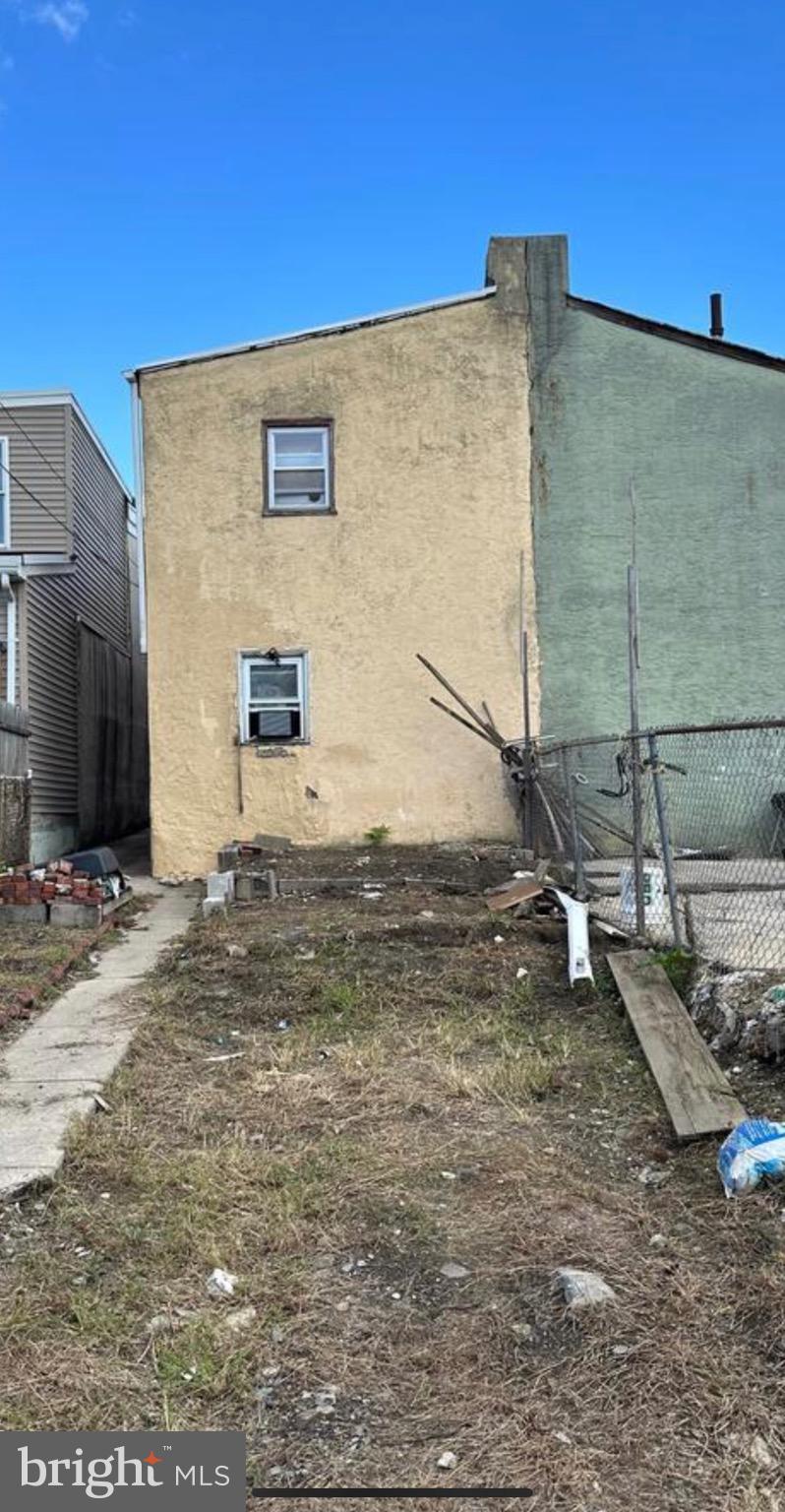 318 Cedar Street Reading, PA 19601 - Photo 3 of 3