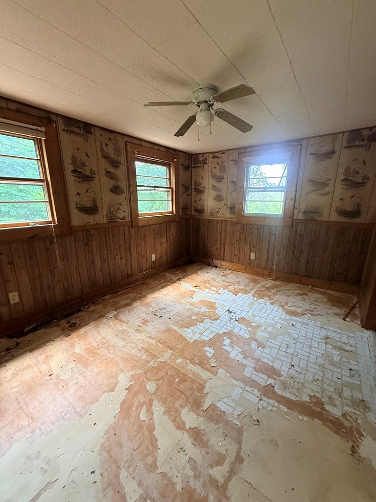 1773 Turkey Knob Road Fries, VA 24330 - Photo 5 of 6 Gallery Image 5