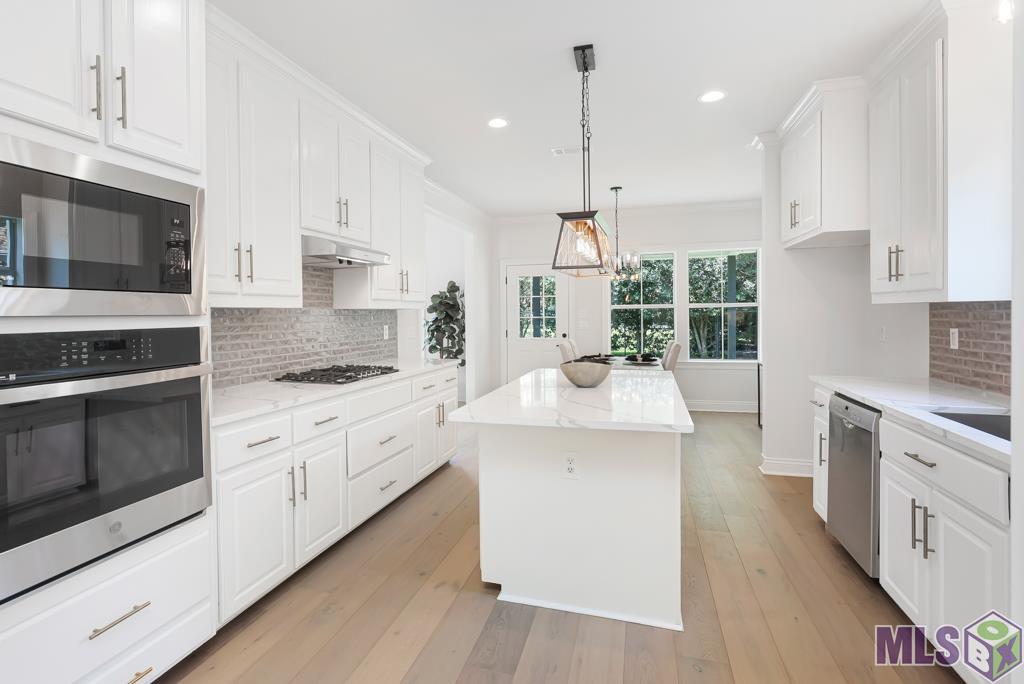 230 East Woodgate Court Baton Rouge, LA 70808 - Photo 9 of 43