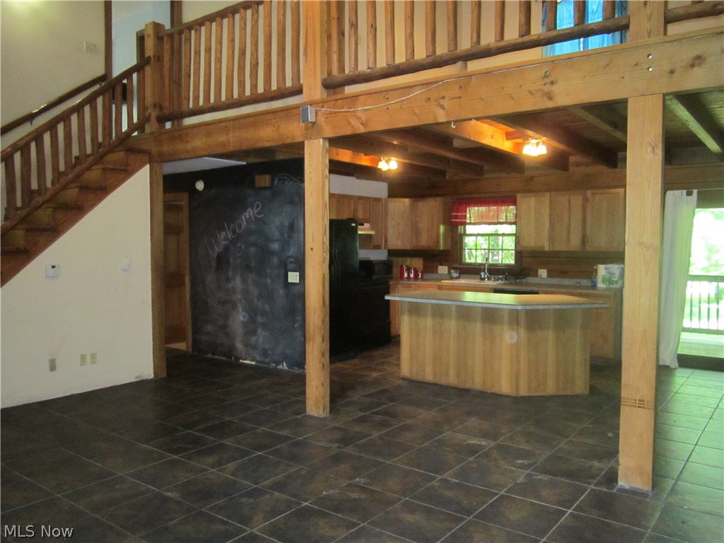 7725 Garman Road Burbank, OH 44214 - Photo 7 of 27 Gallery Image 7