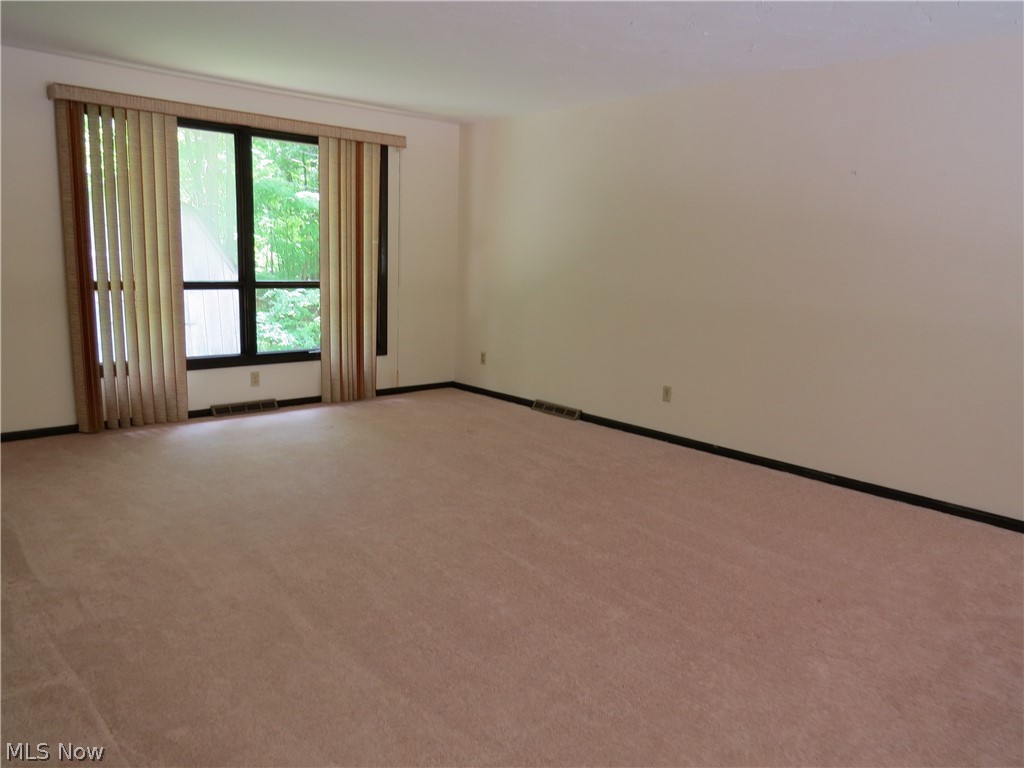 9515 Angling Road Wakeman, OH 44889 - Photo 13 of 28