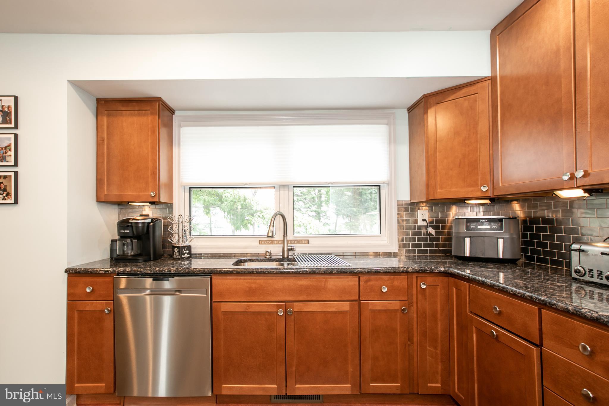 2446 Klockner Road Hamilton, NJ 08690 - Photo 14 of 35
