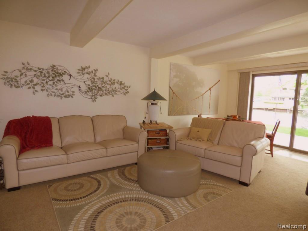 10965 Wynns Road Pinckney, MI 48169 - Photo 6 of 26 6 GREAT ROOM.jpg