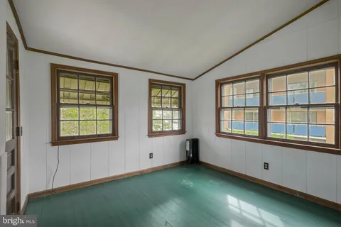 $950,000 | 1943 North Cleveland Street, Arlington, VA 22201