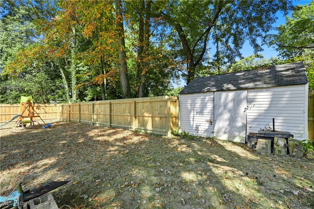 2043 Conwill Road Stow, OH 44224 - Photo 7 of 39