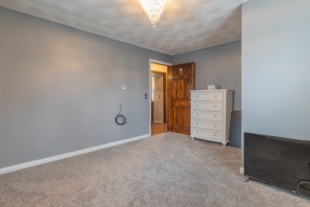 9 Lindesta Road Pawtucket, RI 02861 - Photo 8 of 17 Gallery Image 8
