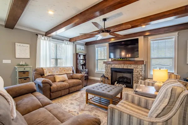 $425,000 | 865 Sylvan Drive, Savannah, TN 38372