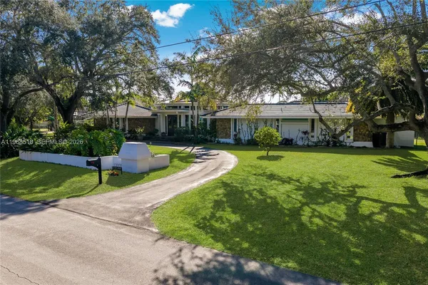 $3,295,000 | 13300 Southwest 69th Avenue, Pinecrest, FL 33156