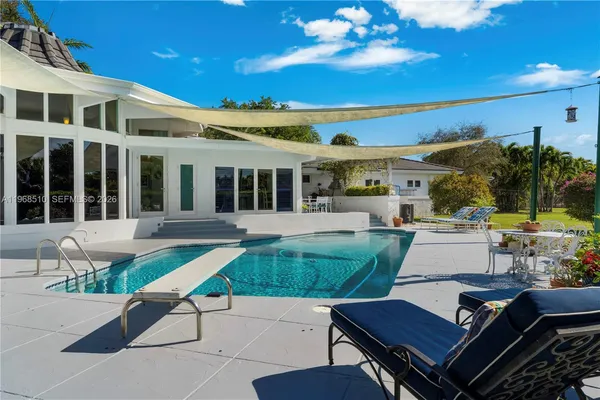 $3,295,000 | 13300 Southwest 69th Avenue, Pinecrest, FL 33156