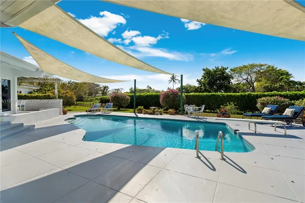$3,295,000 | 13300 Southwest 69th Avenue, Pinecrest, FL 33156