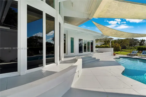 $3,295,000 | 13300 Southwest 69th Avenue, Pinecrest, FL 33156