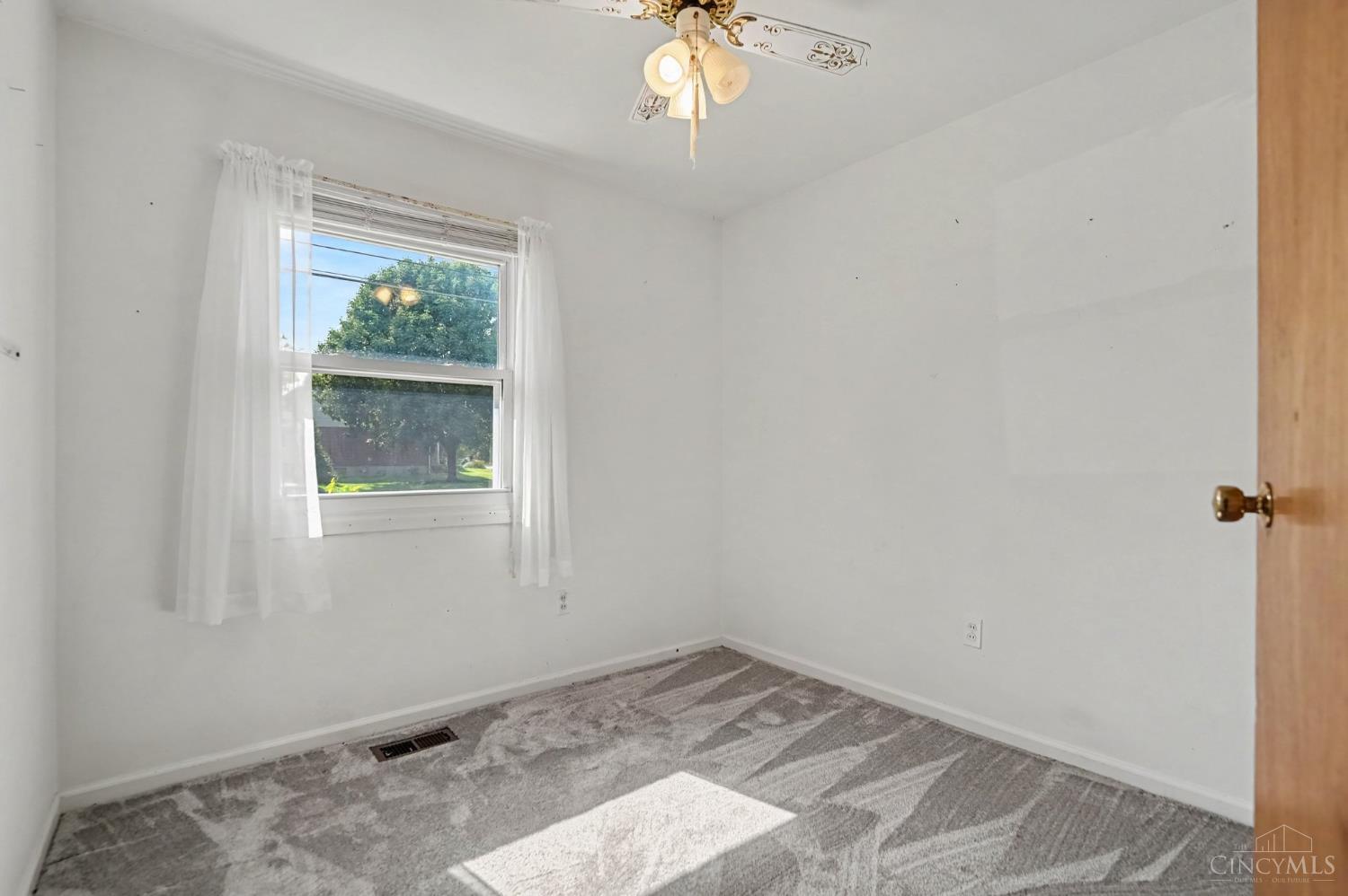 6820 Butler Warren Road Mason, OH 45040 - Photo 8 of 16