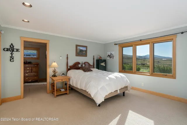 $2,327,500 | 34 Table Top Drive, Dubois, WY 82513