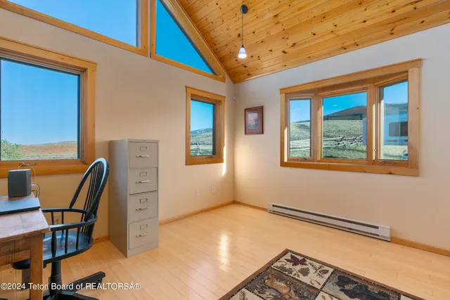$2,327,500 | 34 Table Top Drive, Dubois, WY 82513