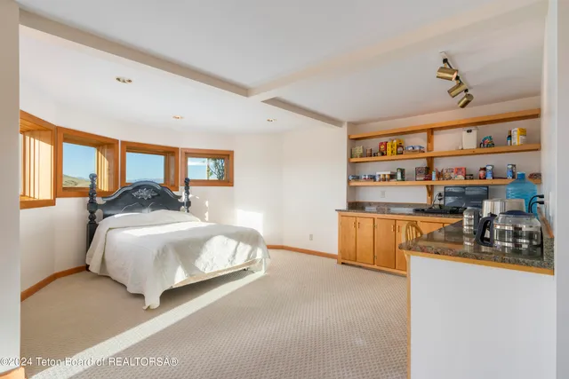 $2,327,500 | 34 Table Top Drive, Dubois, WY 82513