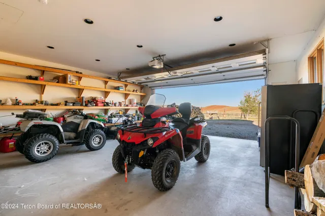 $2,327,500 | 34 Table Top Drive, Dubois, WY 82513