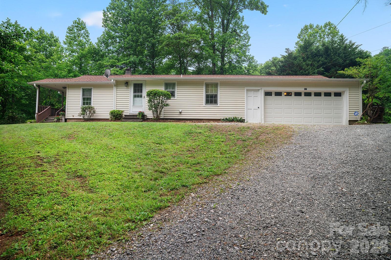 825 Gallimore Road Flat Rock, NC 28731 - Photo 5 of 41