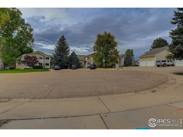 $348,500 | 2148 Meadow Court, Longmont, CO 80501