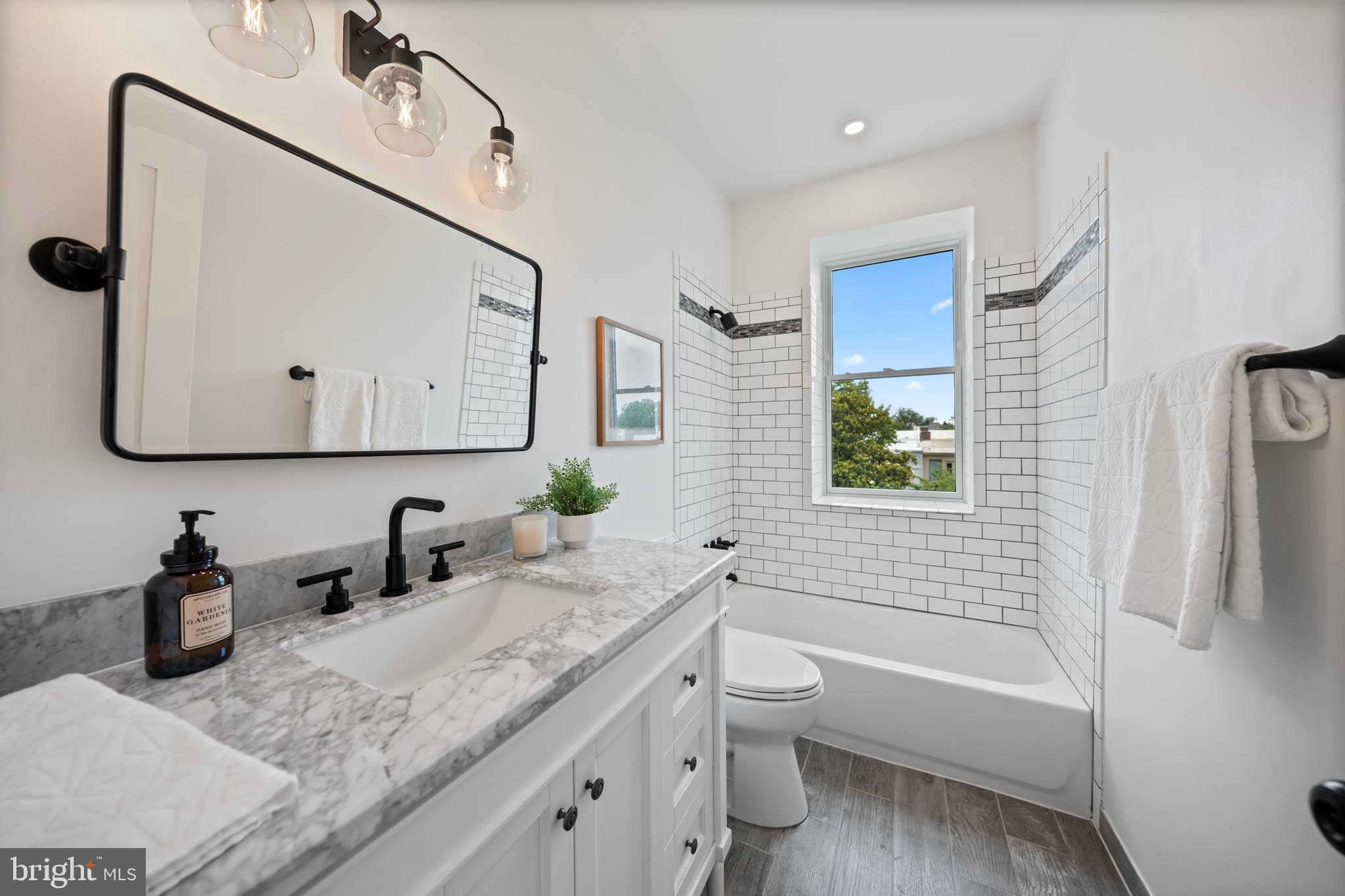 131 11th Street Northeast, Unit 3 Washington, DC 20002 - Photo 29 of 57 Top Floor Full Bathroom