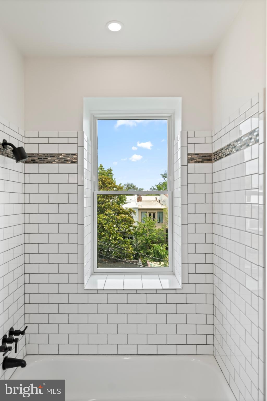 131 11th Street Northeast, Unit 3 Washington, DC 20002 - Photo 30 of 57 Top Floor Full Bathroom