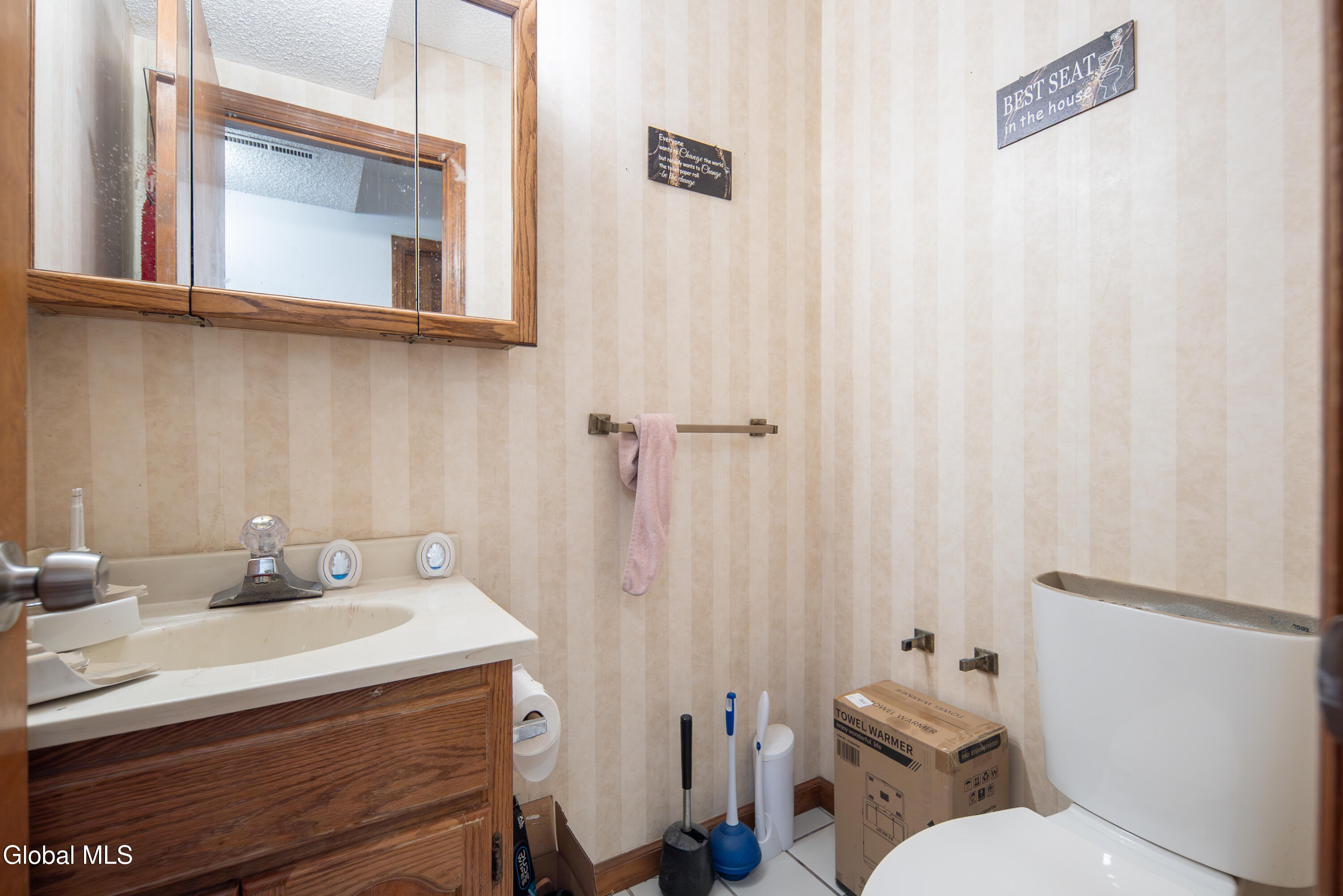 101-103 Stone Ridge Court Guilderland, NY 12009 - Photo 13 of 25 035