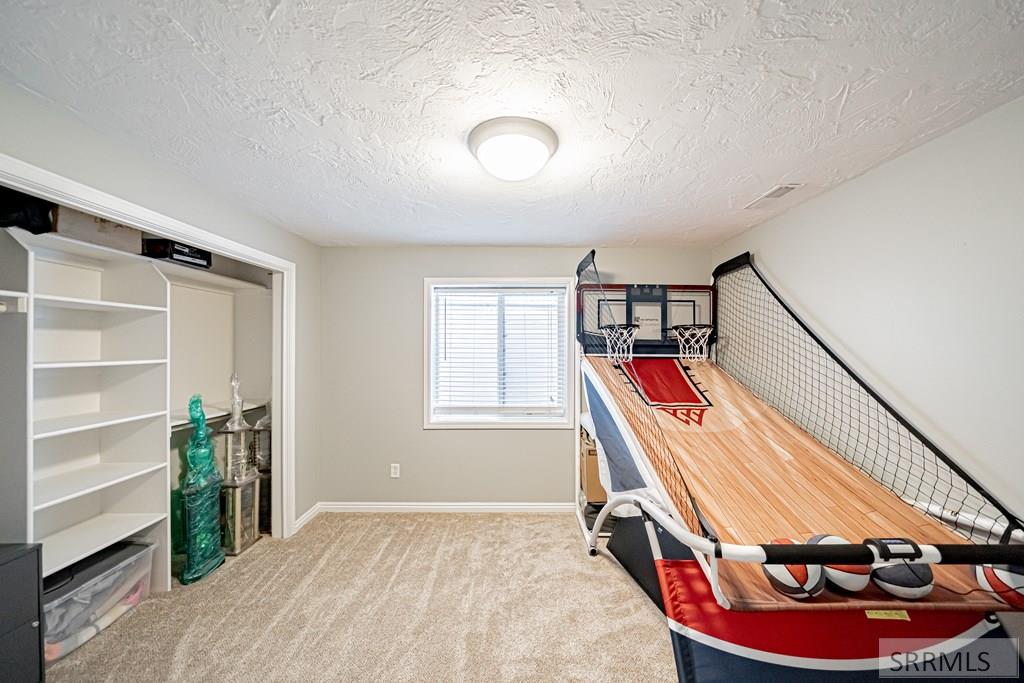 3947 Jordan Circle Ammon, ID 83406 - Photo 63 of 81 Basement Bath