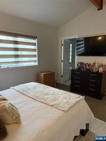 $3,650 | 490 Undercliff Avenue, Unit 2, Edgewater, NJ 07020