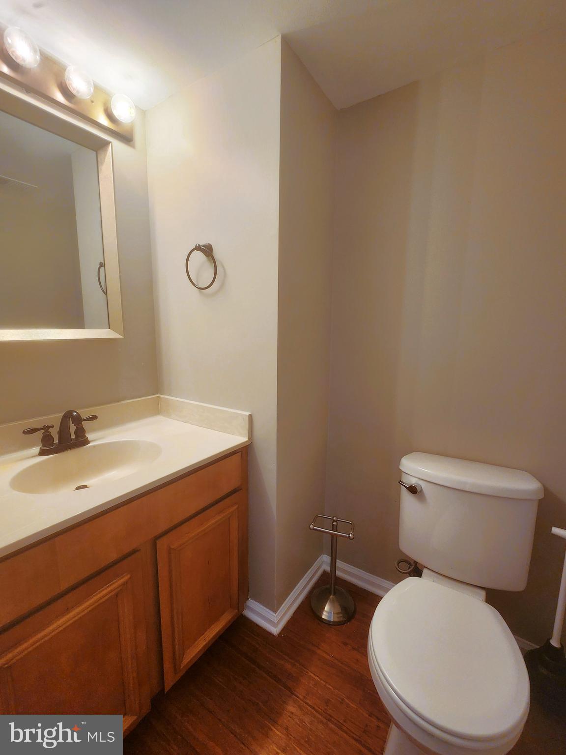 9139 September Lane Silver Spring, MD 20901 - Photo 19 of 23 Bathroom