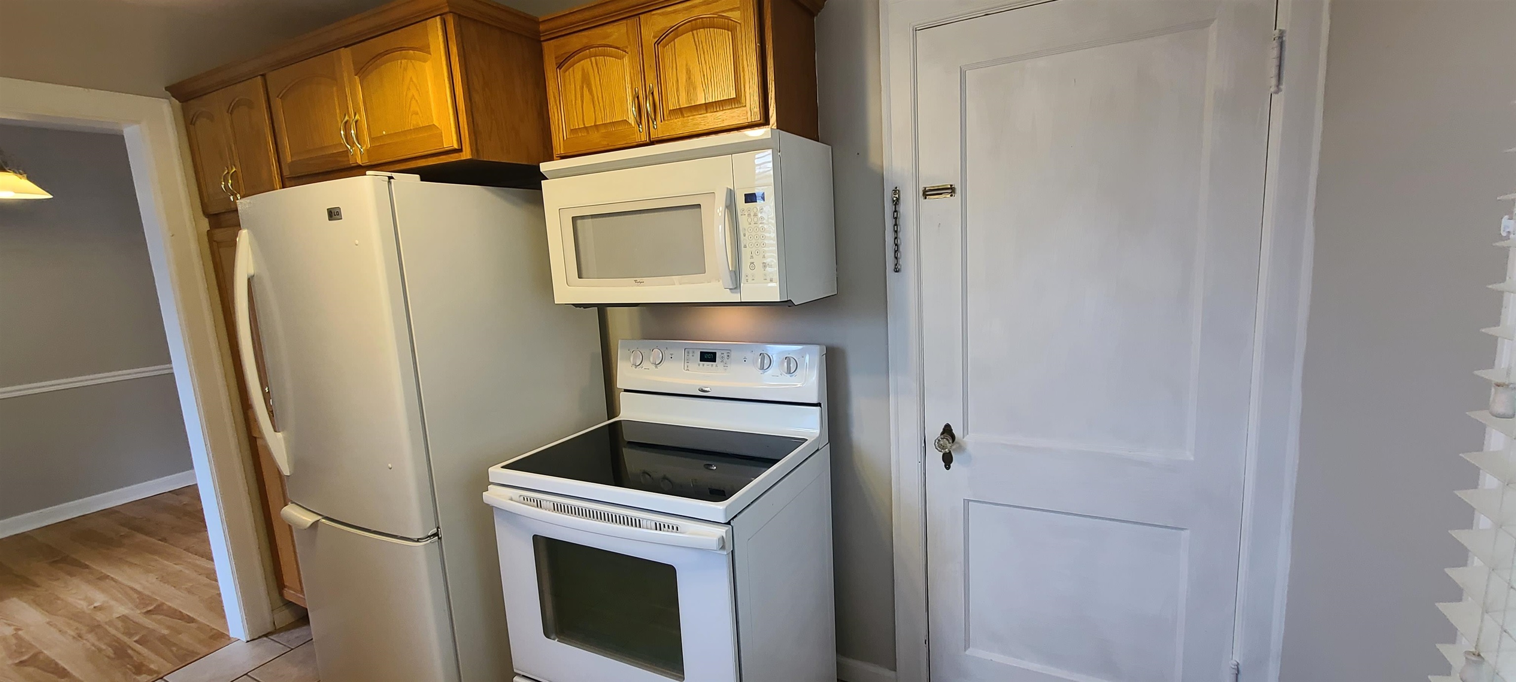 312 North 12th Street Rochelle, IL 61068 - Photo 3 of 25 a view of washer and dryer