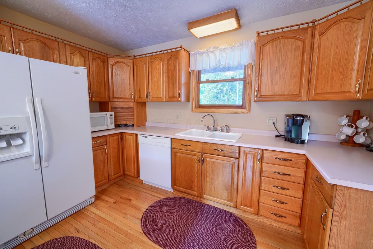 9015 Cochran Road Williamsport, OH 43164 - Photo 17 of 56 Gallery Image 17