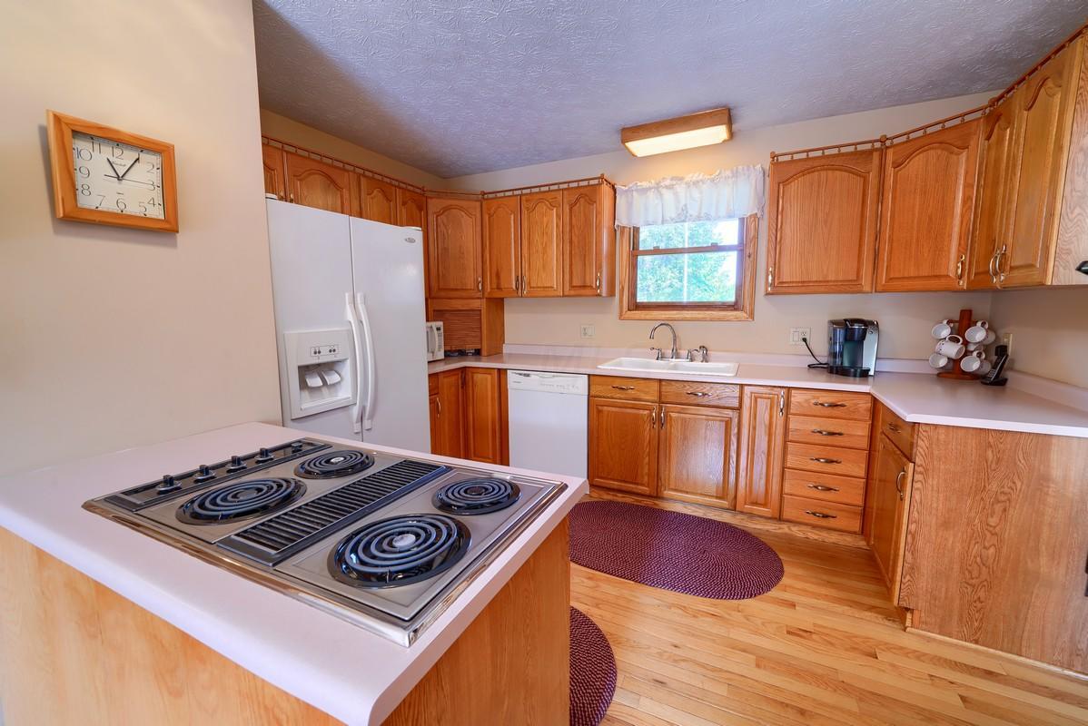 9015 Cochran Road Williamsport, OH 43164 - Photo 18 of 56 Gallery Image 18