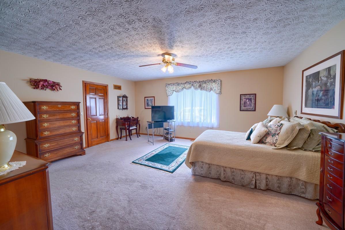 9015 Cochran Road Williamsport, OH 43164 - Photo 23 of 56 Gallery Image 23