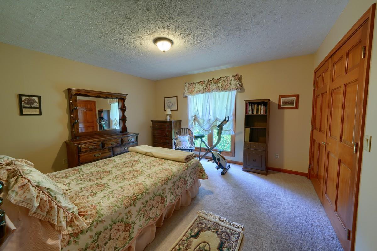 9015 Cochran Road Williamsport, OH 43164 - Photo 27 of 56 Gallery Image 27