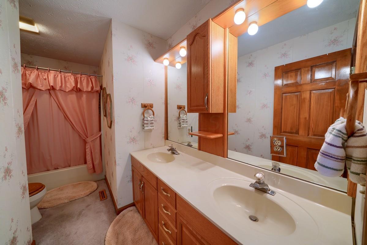 9015 Cochran Road Williamsport, OH 43164 - Photo 28 of 56 Gallery Image 28
