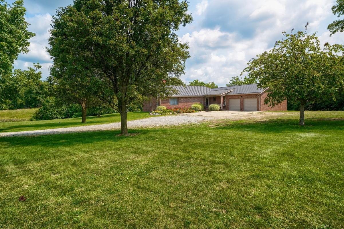 9015 Cochran Road Williamsport, OH 43164 - Photo 5 of 56 Gallery Image 5