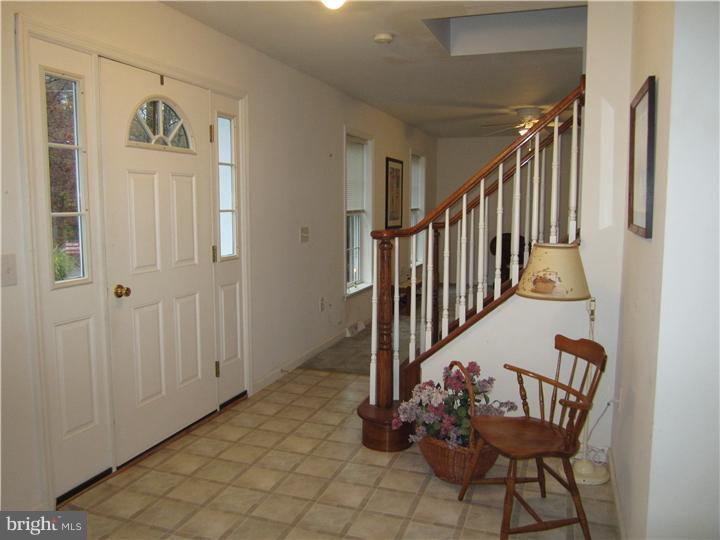 1 Walnut Road Newtown Square, PA 19073 - Photo 3 of 24 Foyer
