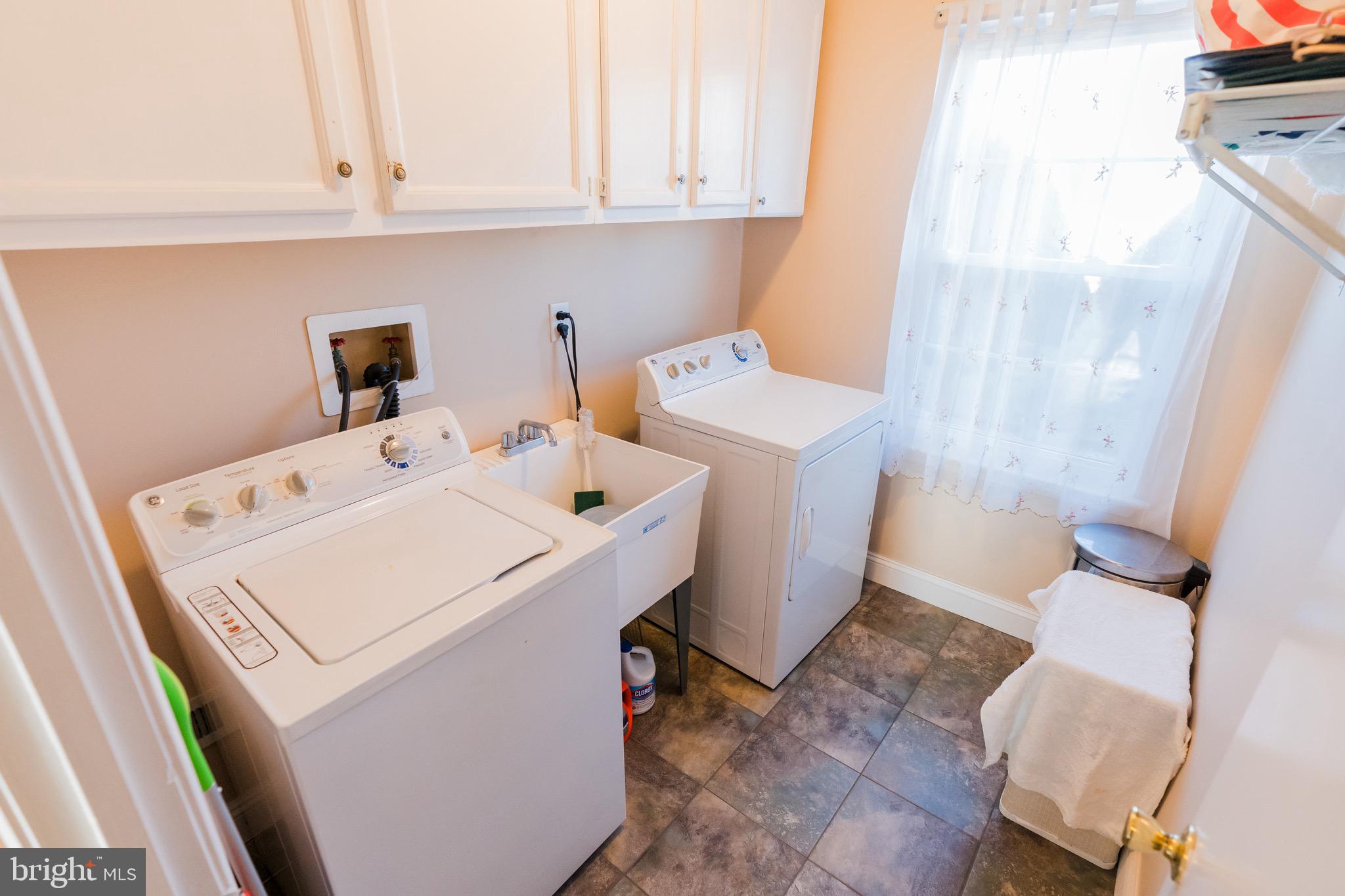 2 Danbridge Drive Horsham, PA 19044 - Photo 46 of 71 Laundry