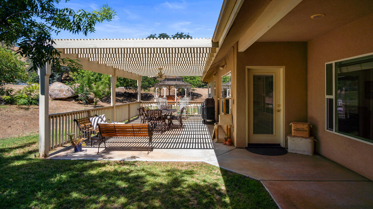 16657 Thomas Drive Springville, CA 93265 - Photo 28 of 37 a view of outdoor space yard and patio