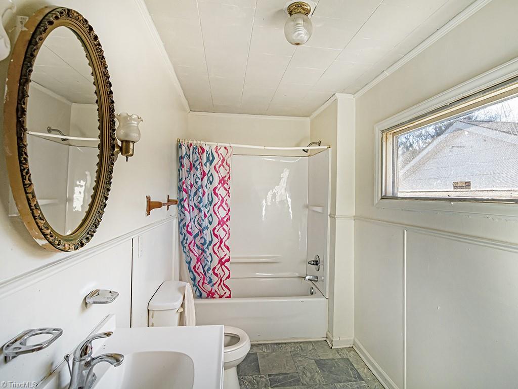 1104 South Elm Street High Point, NC 27260 - Photo 11 of 16 Gallery Image 11