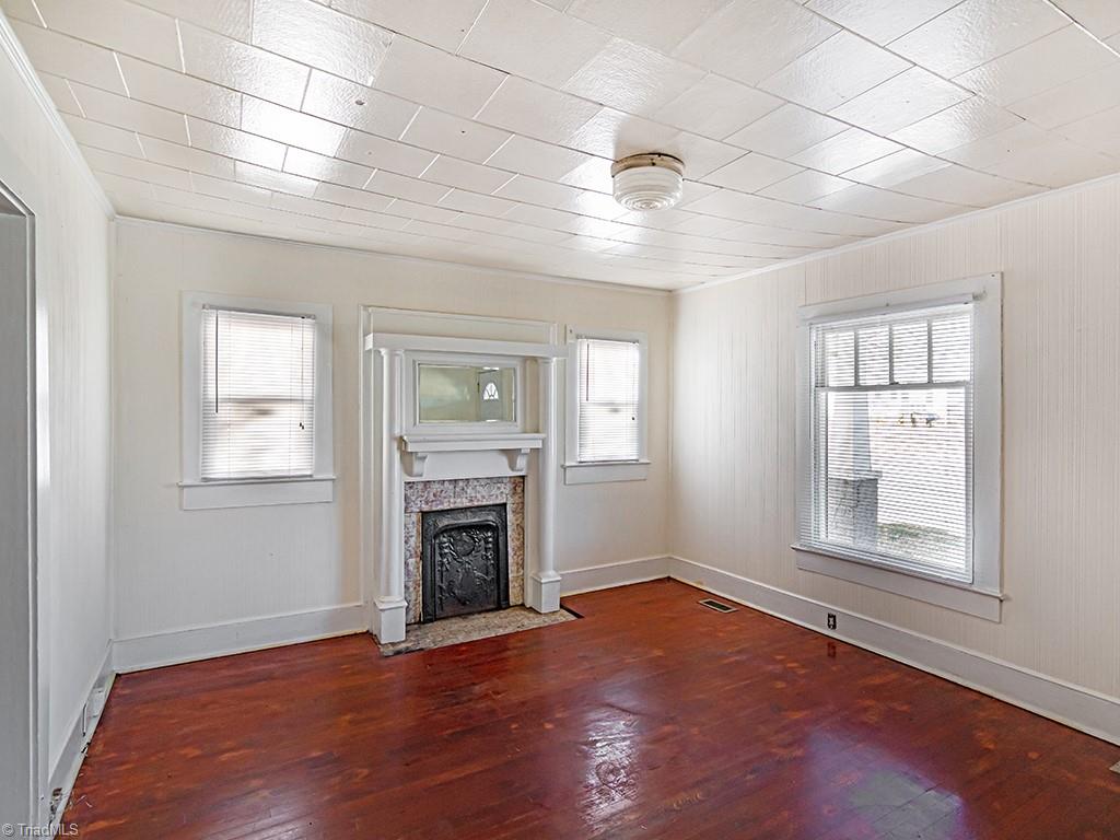 1104 South Elm Street High Point, NC 27260 - Photo 3 of 16 Gallery Image 3