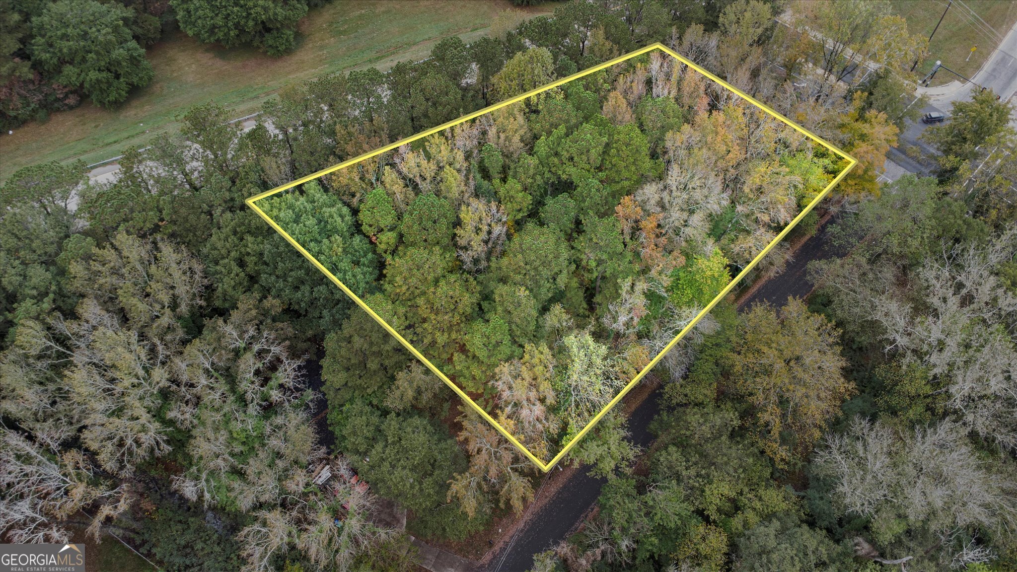 2974 Concord Drive Decatur, GA 30033 - Photo 17 of 18 a view of a large body of water with a floor to ceiling window and stairs