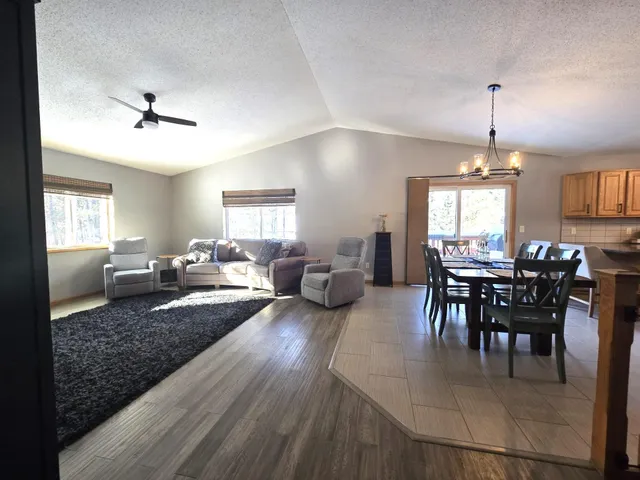 $435,000 | 14126 Oak Hollow Road, Brainerd, MN 56401