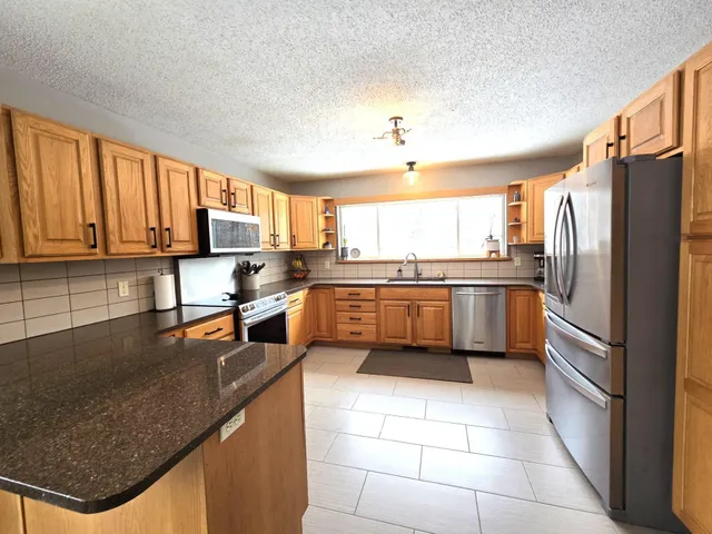 $435,000 | 14126 Oak Hollow Road, Brainerd, MN 56401