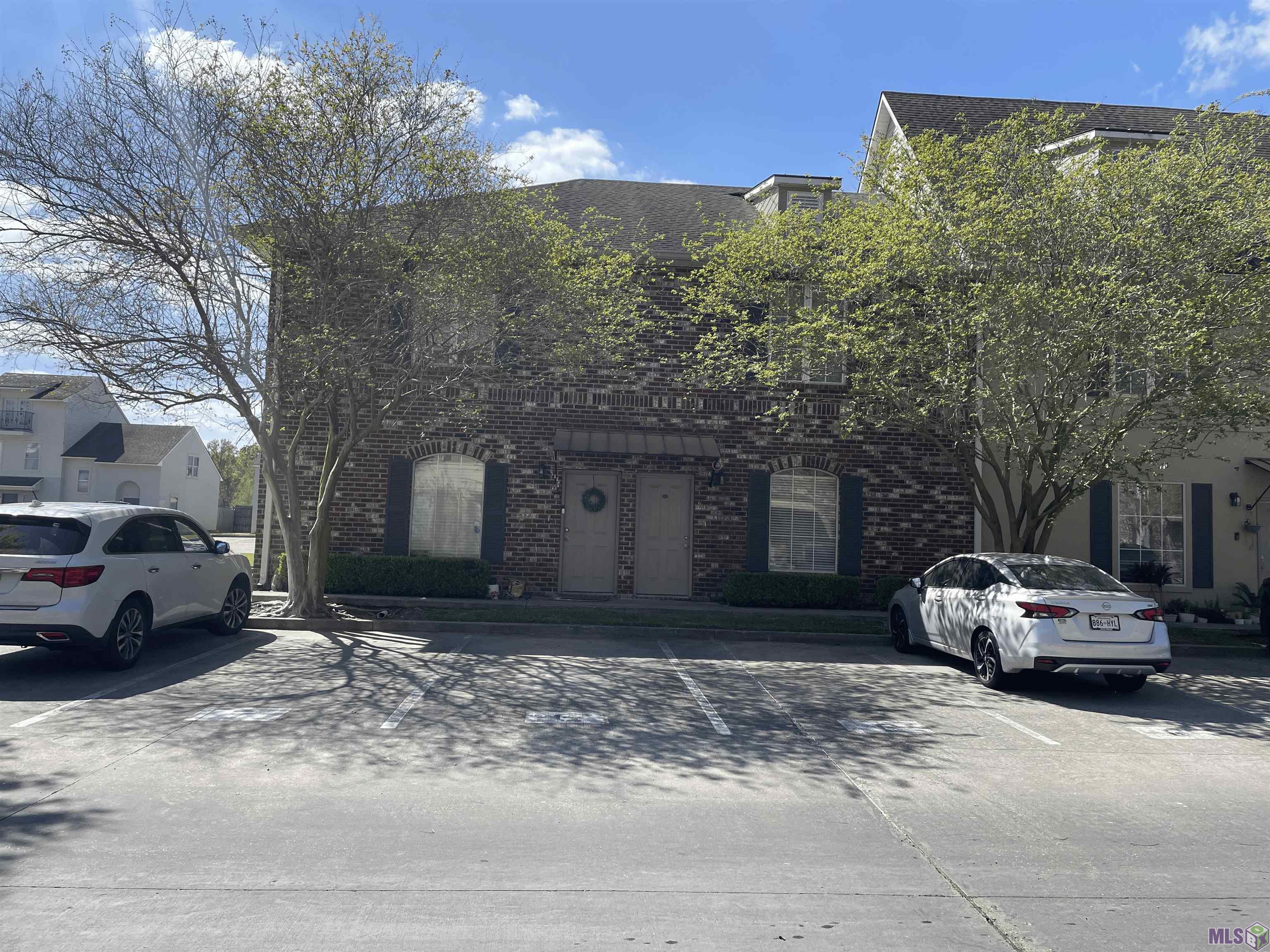 2 Bedroom & 2.5 Bath