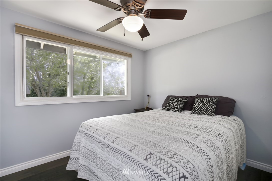 2113 South 249th Place Kent, WA 98032 - Photo 18 of 25