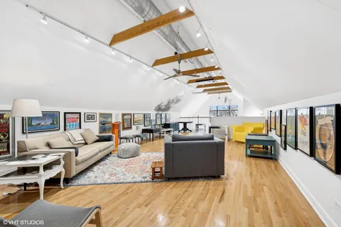 $620,000 | 3522 West Armitage Avenue, Chicago, IL 60647