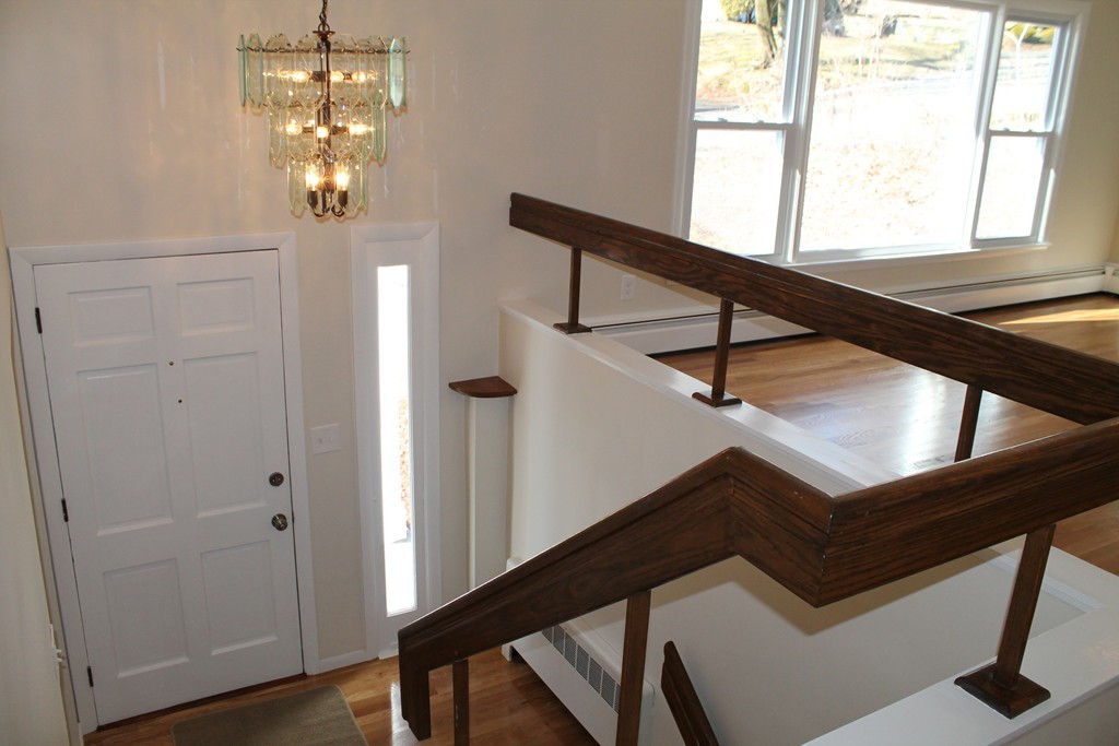 26 Tanyard Road Dudley, MA 01571 - Photo 8 of 26 Gallery Image 8
