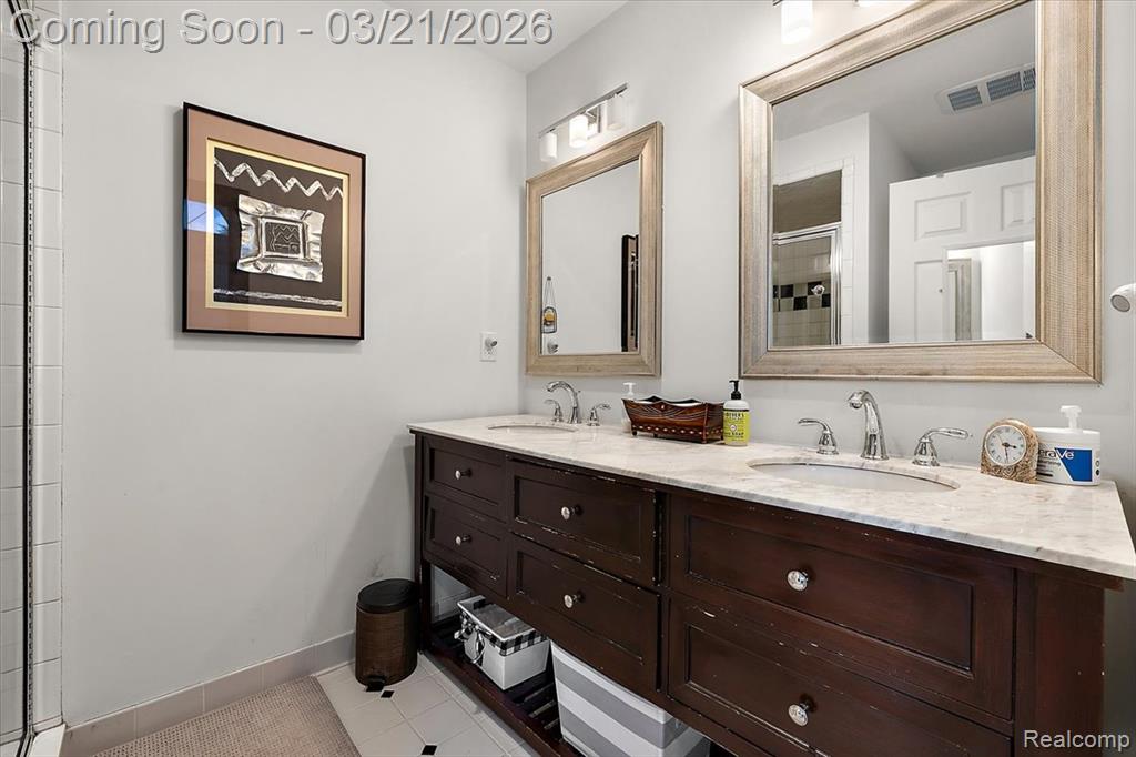 1957 Columbia Road Berkley, MI 48072 - Photo 25 of 56 Gallery Image 25