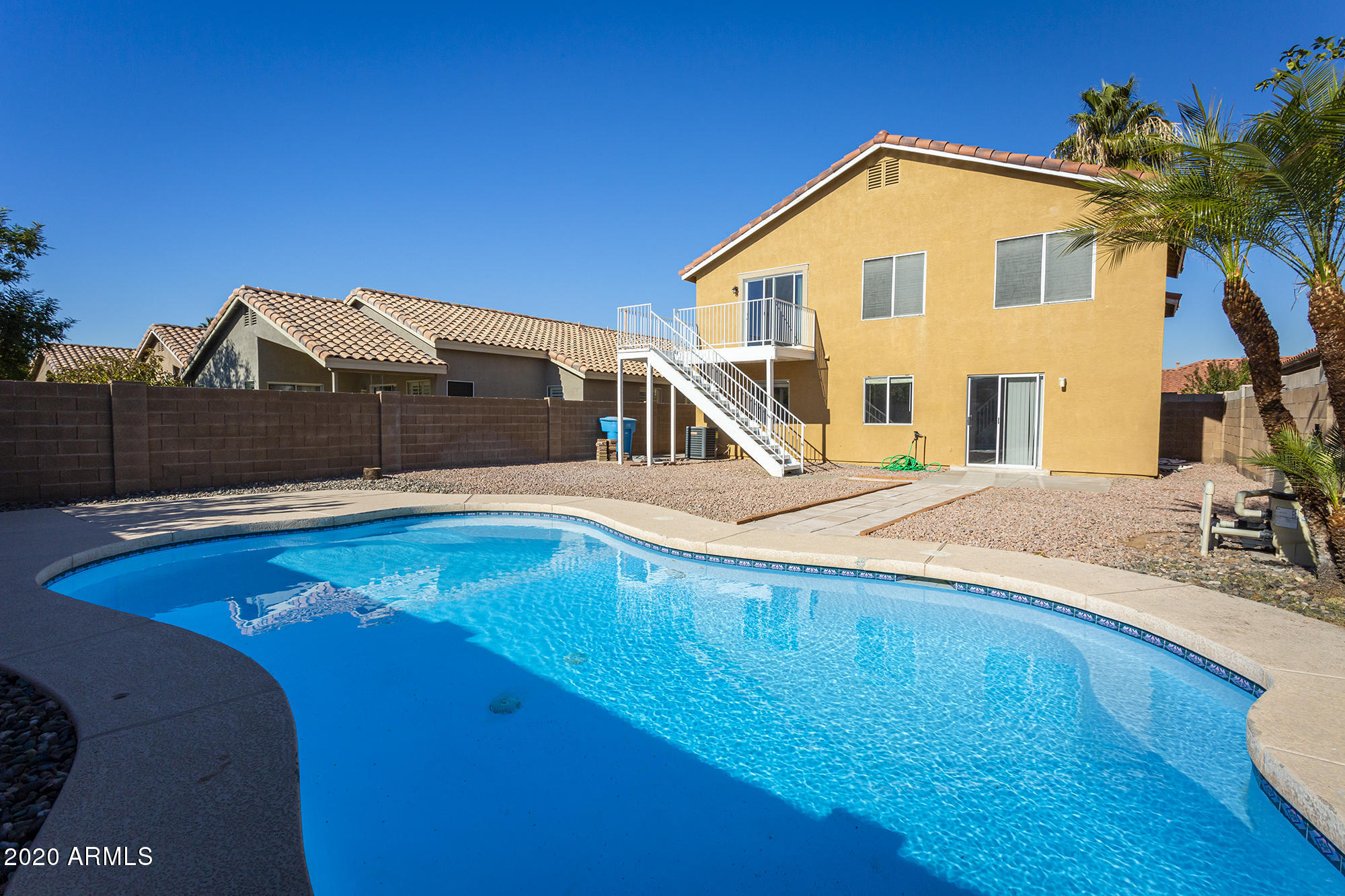 4117 West Charter Oak Road Phoenix, AZ 85029 - Photo 5 of 35 0T7A6647